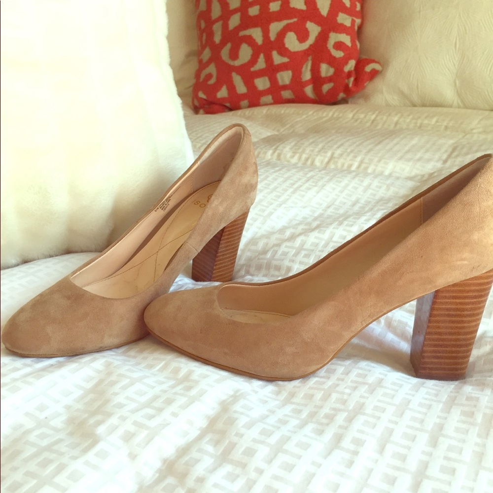 Isola Tan Suede Heels